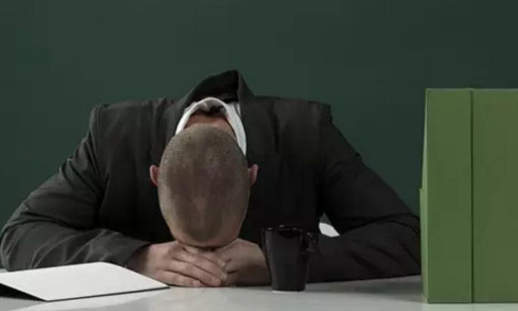 职场 | 用“折寿”换高...